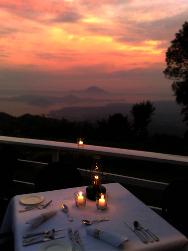 Hero fine dining (Openverse)